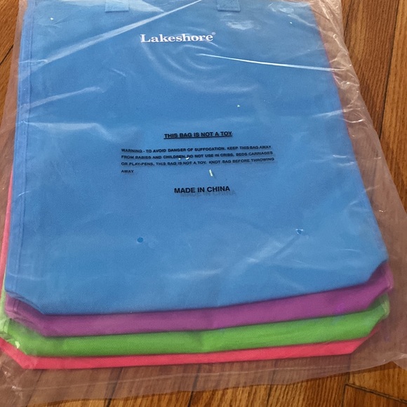 NWT -4 book totes - Picture 3 of 3